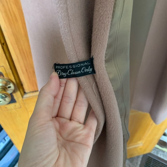 ***SOLD***Vintage full length wool coat - Picture 4 of 4